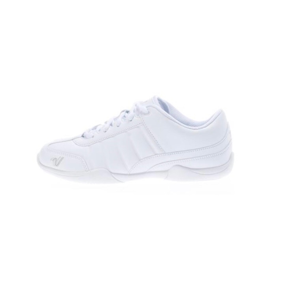 varsity cheer II cheer shoes(BRAND NEW)